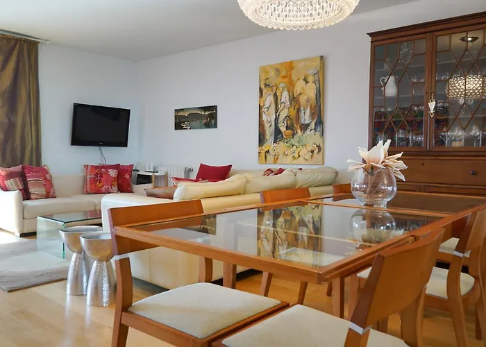 Lejlighed Oriente River View W/ Balcony&garage *