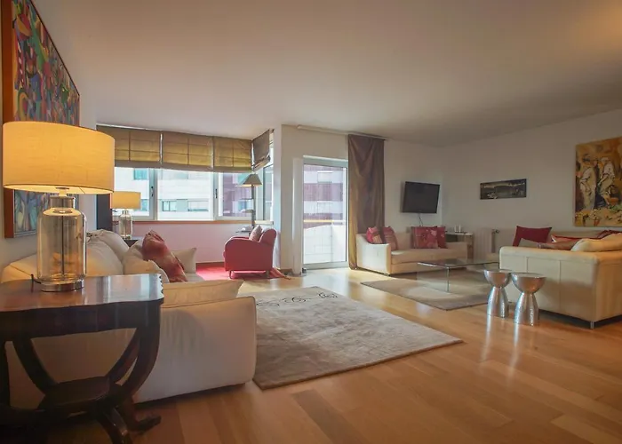 Oriente River View W/ Balcony&garage